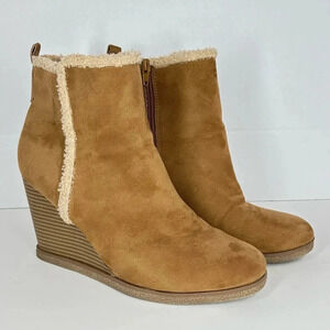 Sun + Stone Womens Camillia Zip up Platform Wedge Boots tan Pre owned size 10M